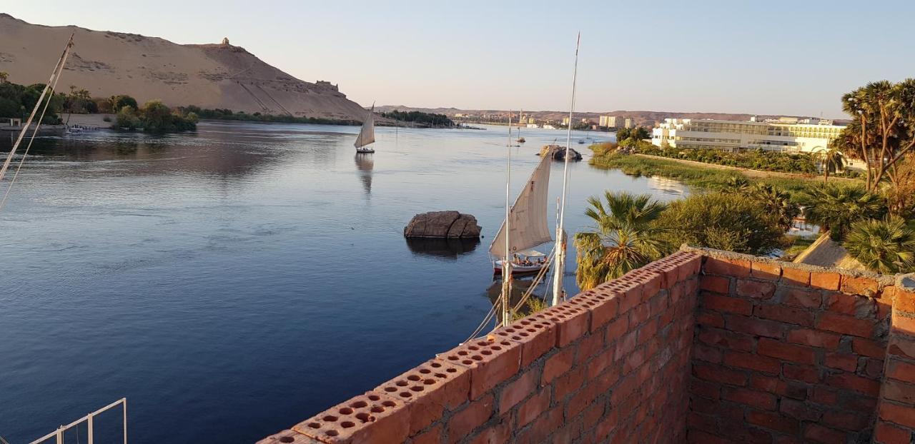 Taharka Nubian House Bed & Breakfast Aswan Exterior photo